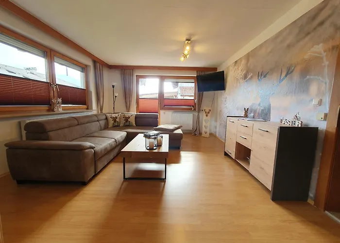 Lechufer, 80M2, Haushaelfte Mit Privatem Eingang, Kaminofen, Terrasse, Garten