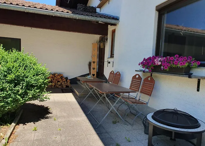 Lechufer, 80M2, Haushaelfte Mit Privatem Eingang, Kaminofen, Terrasse, Garten