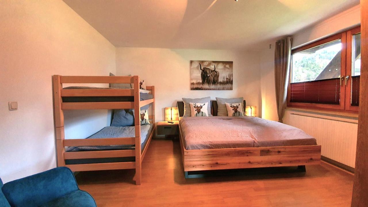 Lechufer, 80m2, Haushaelfte Mit Privatem Eingang, Kaminofen, Terrasse, Garten *
