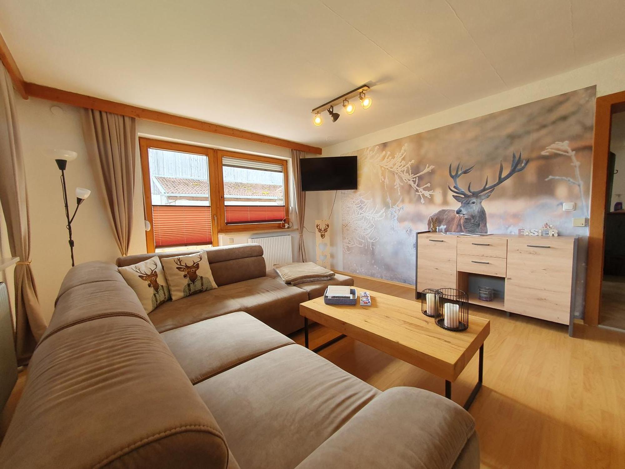 Lechufer, 80m2, Haushaelfte Mit Privatem Eingang, Kaminofen, Terrasse, Garten Apartment *