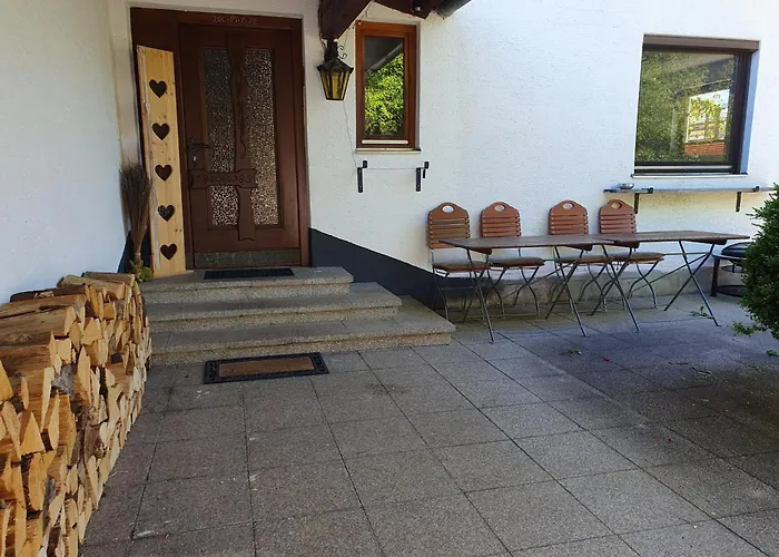 Lechufer, 80M2, Haushaelfte Mit Privatem Eingang, Kaminofen, Terrasse, Garten